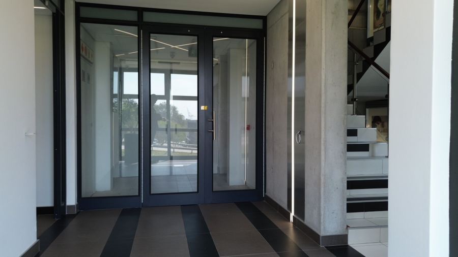 To Let commercial Property for Rent in South End Eastern Cape
